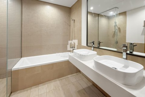 דירה למכירה ב Al Kifaf, Dubai, איחוד האמירויות 2 חדרי שינה, 140 מ"ר, מספר 664782 - תמונה 11