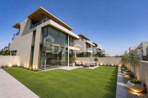 فيلا للبيع في Nadd Al Sheba، دبي، الإمارات العربية المتحدة 4 غرفة نوم ، 505 متر مربع ، رقم 726884 - صورة 2