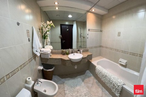 Пәтер Дубай, БАӘ-да 2 жатын бөлмелер, 107.1 м² № 696862 - фото 13