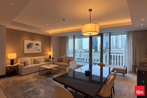 Appartement te huur in Downtown Dubai (Downtown Burj Dubai), Dubai, VAE 2 slaapkamers, 157.9 vr.m., nr 696864 - foto 2