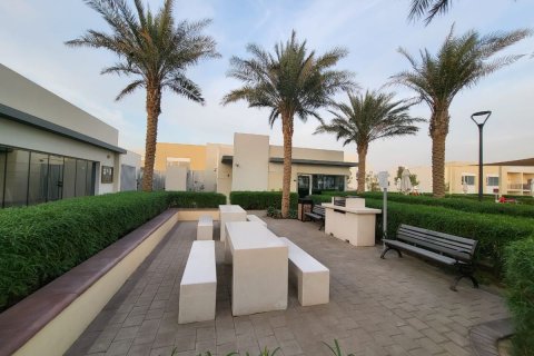 Пәтер Дубай, БАӘ-да 3 жатын бөлмелер, 211.7 м² № 696868 - фото 11