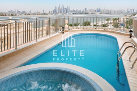 Vila di Palm Jumeirah, Dubai, UAE 4 bilik tidur, 1403 meter persegi № 736374 - foto 3