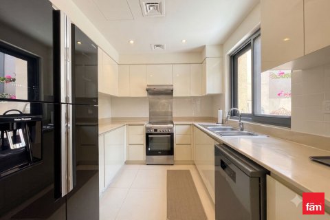 Adosado en alquiler en Dubai Hills Estate, Dubai, EAU 3 dormitorios, 198.3 m2 № 722132 - foto 14