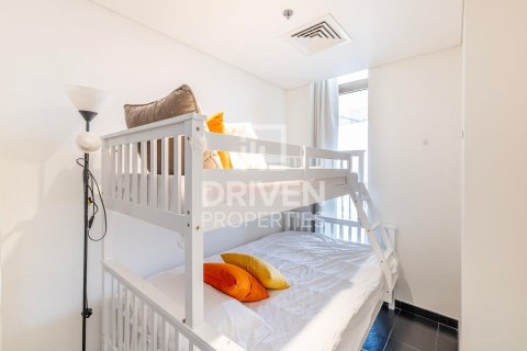 Appartement te koop in Jumeirah, Dubai, VAE 3 slaapkamers, 244 vr.m., nr 653337 - foto 25