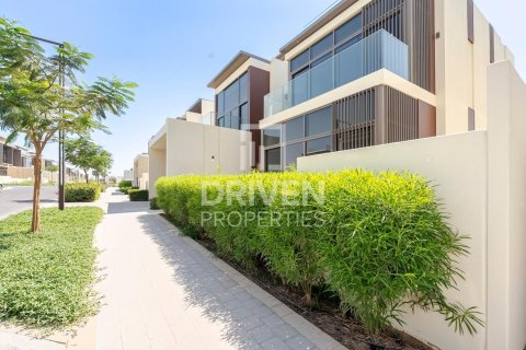 Vila v Dubai Hills Estate, Dubai, SAE 4 ložnice, 501 m² Č.: 653338 - fotografie 29