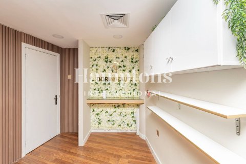 Shop til leje i Dubai Marina, Dubai, UAE 165.08863100 kvm № 651616 - foto 6