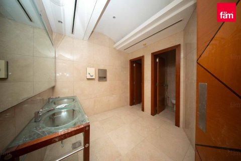 Kedai di Sheikh Zayed Road, Dubai, UAE 527.6 meter persegi № 686065 - foto 9