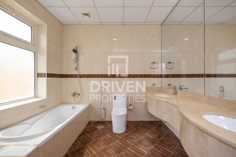 Villa en alquiler en The Villa, Dubai, EAU 5 dormitorios, 520 m2 № 655129 - foto 2