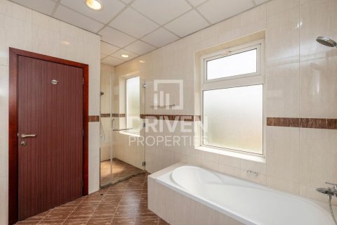 Villa en alquiler en The Villa, Dubai, EAU 5 dormitorios, 520 m2 № 655129 - foto 1