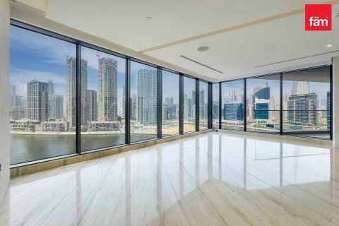 Apartamento para venda em Business Bay, Dubai, EAU 3 quartos, 468.2 m2 № 638261 - foto 2