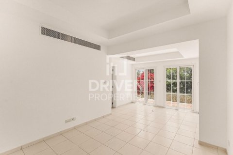 Vila u The Springs, Dubai, UAE 3 spavaćih soba, 332.78 m2 Br. 768515 - fotografija 2