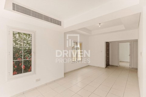 Vila u The Springs, Dubai, UAE 3 spavaćih soba, 332.78 m2 Br. 768515 - fotografija 3