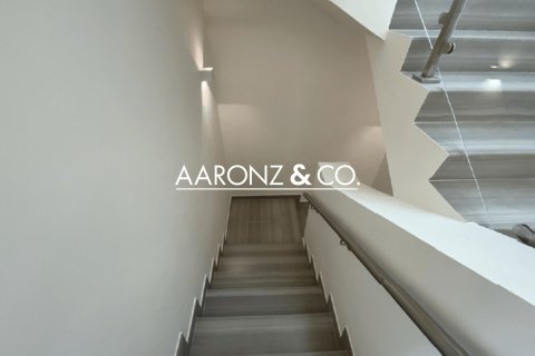 Kaupunkipientalo Dubai, Arabiemiraatit 3 makuuhuonetta, 112.2 m2 № 670650 - kuva 7