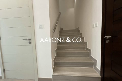 Kaupunkipientalo Dubai, Arabiemiraatit 3 makuuhuonetta, 112.2 m2 № 670650 - kuva 9