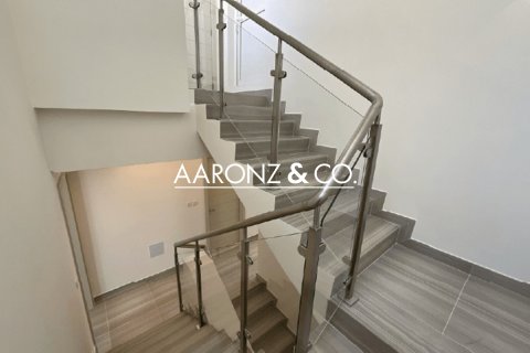 Radový dom v DAMAC Hills (Akoya by DAMAC), Dubai, SAE 3 spálne, 112 m2 č. 670649 - Fotografia 8