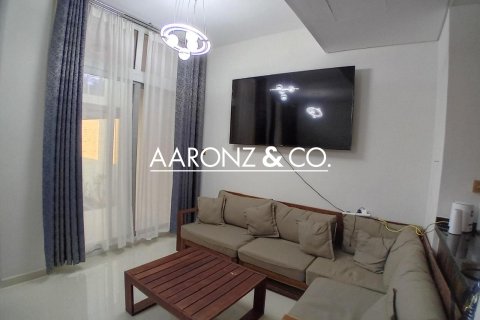 تاون هاوس للإيجار في دبي، الإمارات العربية المتحدة 3 غرفة نوم ، 112.2 متر مربع ، رقم 670645 - صورة 2