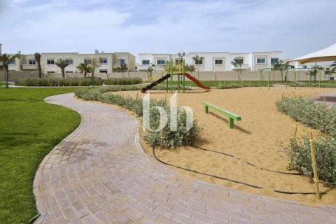 阿联酋 Abu Dhabi Al Reef 待售 : 5 卧, 273 平方米 , 编号642528 - 照片 6