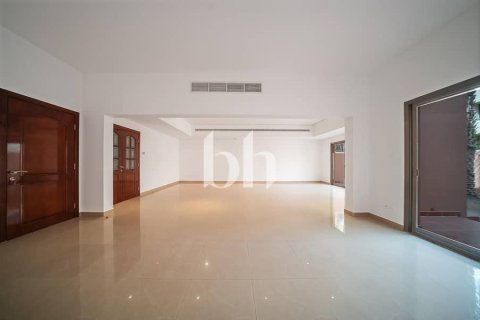 Kamienica do wynajęcia w Abu Dhabi, ZEA 4 sypialnie, 273 mkw., nr 642527 - zdjęcie 16