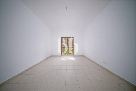 Kamienica do wynajęcia w Abu Dhabi, ZEA 4 sypialnie, 273 mkw., nr 642527 - zdjęcie 11