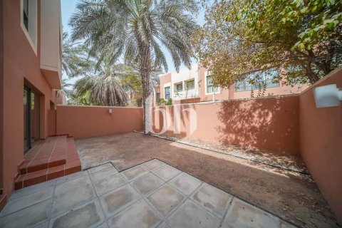 Kamienica do wynajęcia w Abu Dhabi, ZEA 4 sypialnie, 273 mkw., nr 642527 - zdjęcie 4