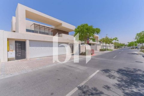 Villa te huur in Yas Island, Abu Dhabi, VAE 5 slaapkamers, 638 vr.m., nr 642530 - foto 12