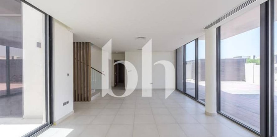 Villa in Yas Island, Abu Dhabi, VAE 5 slaapkamers, 638 vr.m. nr 642530