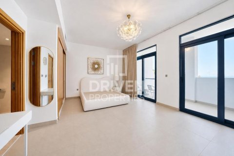 Villa zum Verkauf in Palm Jumeirah, Dubai, VAE 5 Schlafzimmer, 478.45 m2 Nr. 743339 - Foto 18