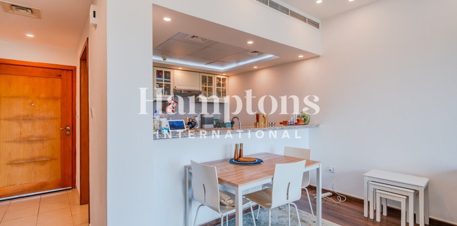 Greens, Dubai, UAE의 아파트 침실 1개, 68.5801제곱미터 번호 685818