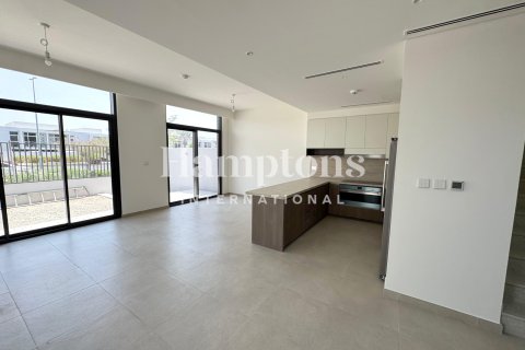 Vila di Mudon, Dubai, UAE 4 bilik tidur, 278.52319400 meter persegi № 651168 - foto 4