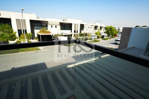Üürile anda villa asukohaga DAMAC Hills (Akoya by DAMAC), Dubai, AÜE: 3 magamistoaga, 150 m² Nr 642152 - pilt 1