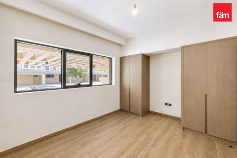Kuća u nizu u gradu Dubai, UAE 4 spavaće sobe, 144 m2 Br. 752043 - Slika 3