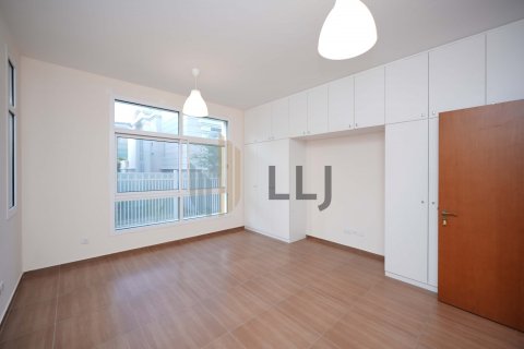 Abu Dhabi, BAE’de kiralık вилла 4 yatak odası, 681.9 m&sup2; No 669064 - fotoğraf 11