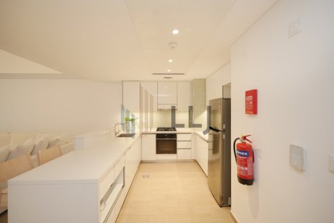 Apartmen di Yas Island, Abu Dhabi, UAE 2 bilik tidur, 132.4 meter persegi № 669063 - foto 5