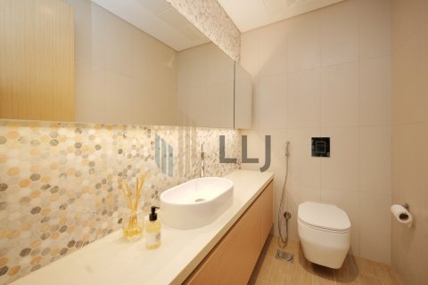 Apartmen di Yas Island, Abu Dhabi, UAE 2 bilik tidur, 132.4 meter persegi № 669063 - foto 18