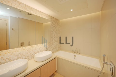 Apartmen di Yas Island, Abu Dhabi, UAE 2 bilik tidur, 132.4 meter persegi № 669063 - foto 15