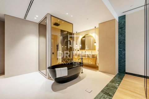 Apartamento en venta en Al Wasl, Dubai, EAU 2 dormitorios, 132.11 m2 № 761679 - foto 15