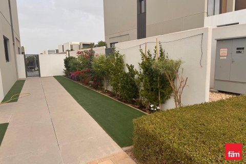 Řadový dům v Dubai, SAE 4 ložnice, 251.3 m² Č.: 669859 - fotografie 23