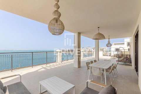 Пәтер Джумейра, Дубай, БАӘ-да 4 жатын бөлмелер, 355 м² № 653609 - фото 2