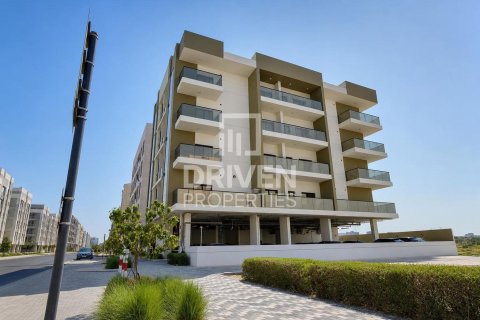 Zgrada u Dubai Land, UAE 1592.36 m2 Br. 741847 - fotografija 6