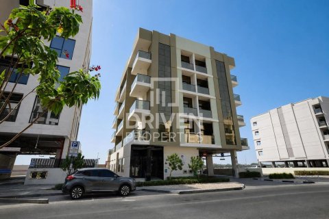 Zgrada u Dubai Land, UAE 1592.36 m2 Br. 741847 - fotografija 10