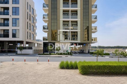 Zgrada u Dubai Land, UAE 1592.36 m2 Br. 741847 - fotografija 3