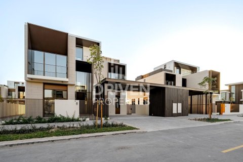 Villa in Dubai Hills Estate, UAE 5 bedrooms, 659.98 sq.m. № 744842 - photo 22