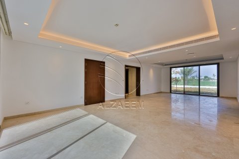 Villa zum Verkauf in Yas Island, Abu Dhabi, VAE 5 Schlafzimmer, 1047 m2 Nr. 700596 - Foto 3