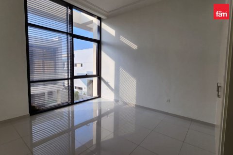 Casa urbana para arrendamento em Dubai, EAU 3 quartos, 252.9 m2 № 760178 - foto 4