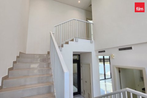 Casa urbana para arrendamento em Dubai, EAU 3 quartos, 252.9 m2 № 760178 - foto 5