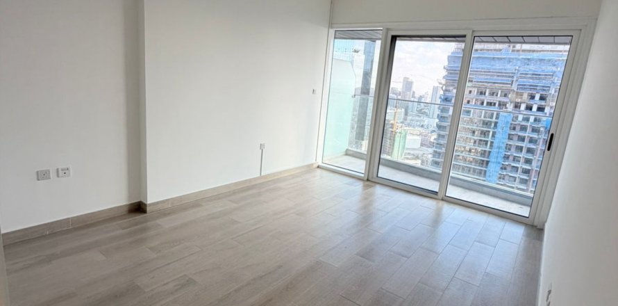 Dubai, UAE의 아파트 침실 3개, 135.6제곱미터 번호 760174