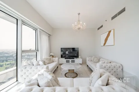 Dzīvoklis GOLF SUITES Dubai Hills Estatejā, AAE 3 istabas, 158 m2 Nr. 661348 - attēls 2