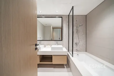 Dzīvoklis GOLF SUITES Dubai Hills Estatejā, AAE 3 istabas, 158 m2 Nr. 661348 - attēls 15