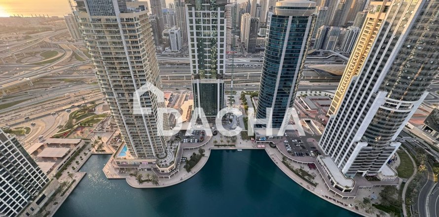 Korter asukohaga Jumeirah Lake Towers, Dubai, AÜE: 1 magamistoaga, 70 m² Nr 706517