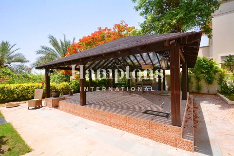 Vilă de închiriat în Emirates Hills, Dubai, EAU 5 dormitoare, 727.80210200 mp.  №651286 - poză 16